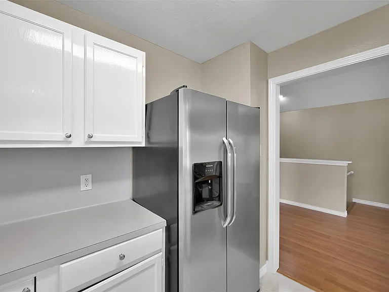 1141 Lovett St — Photo 14