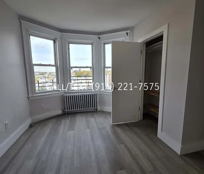 52 Poplar St — Photo 2