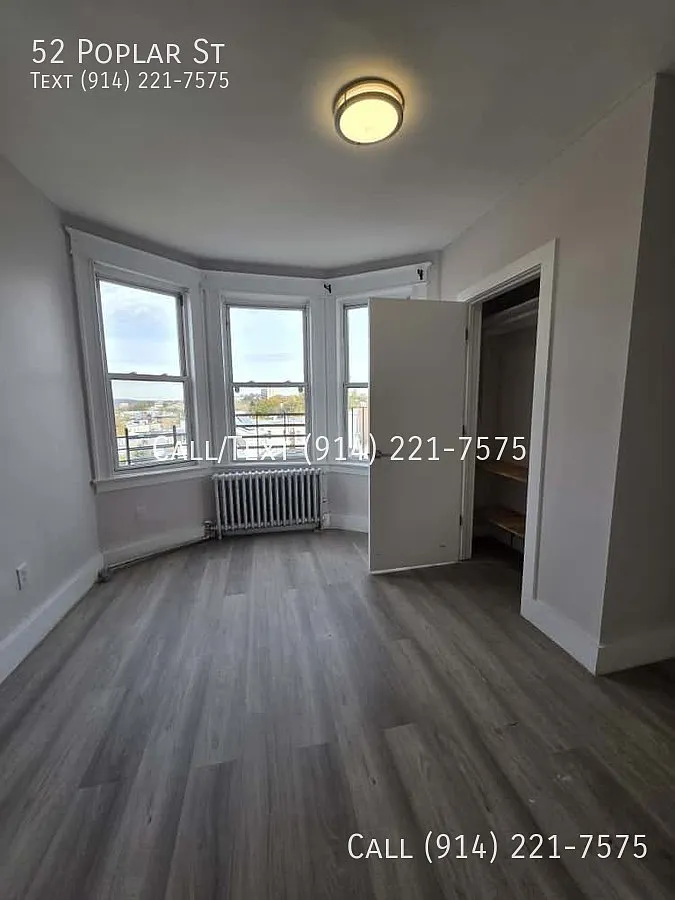 Building Photo - 52 Poplar St