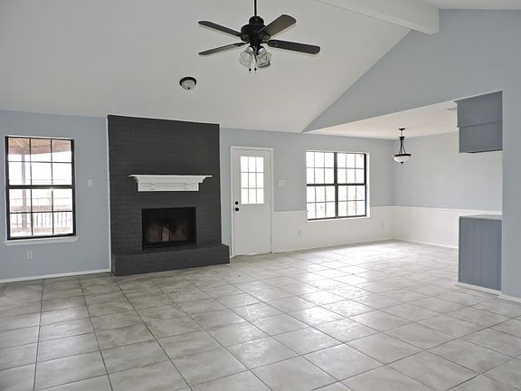 2nd image of 216 Dakota Dr