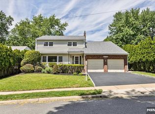 619 Cadmus Ct, Teaneck, NJ 07666
