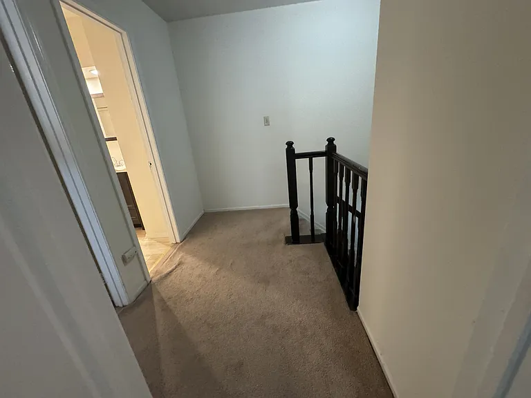 35 Almond Dr — Photo 5
