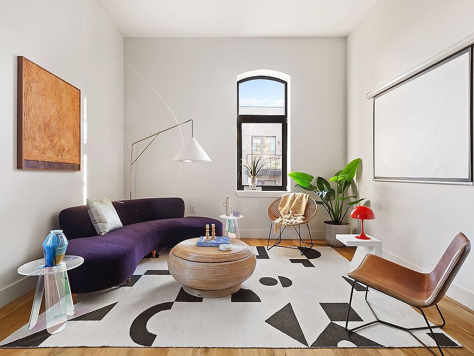1st image of 10 Quincy St APT 2E