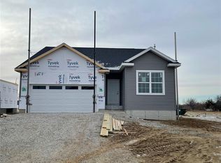 8919 Middlebury Ct NE, Cedar Rapids, IA 52402