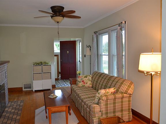 3rd image of 54490 Terrace Ln