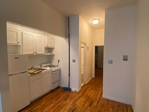 3rd image of 473 Columbus Ave APT 2D