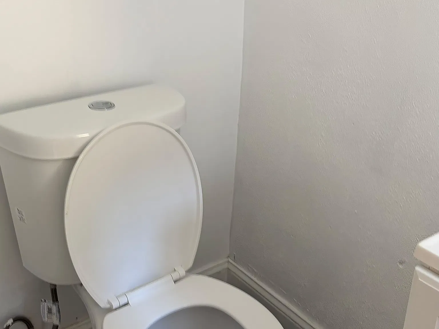 3 bed, 1.5 bath, 1140 sqft, $1,500 — Photo 4