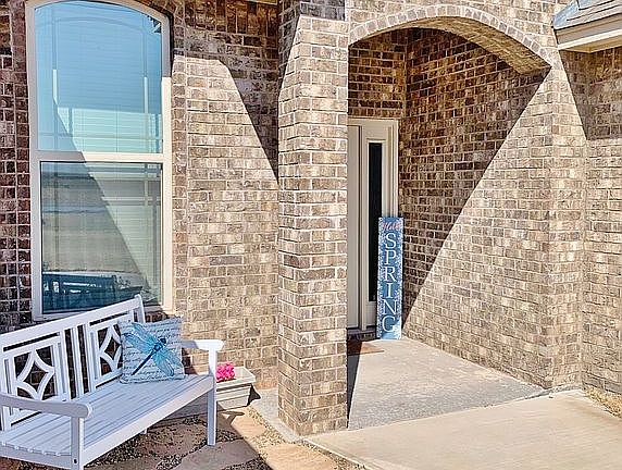 2nd image of 8614 SW Sun Valley Dr