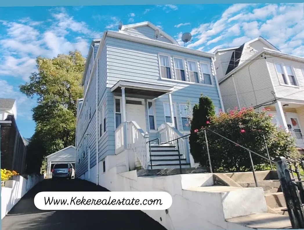 4 bed, 1200 sqft, $2,650 — Photo 1