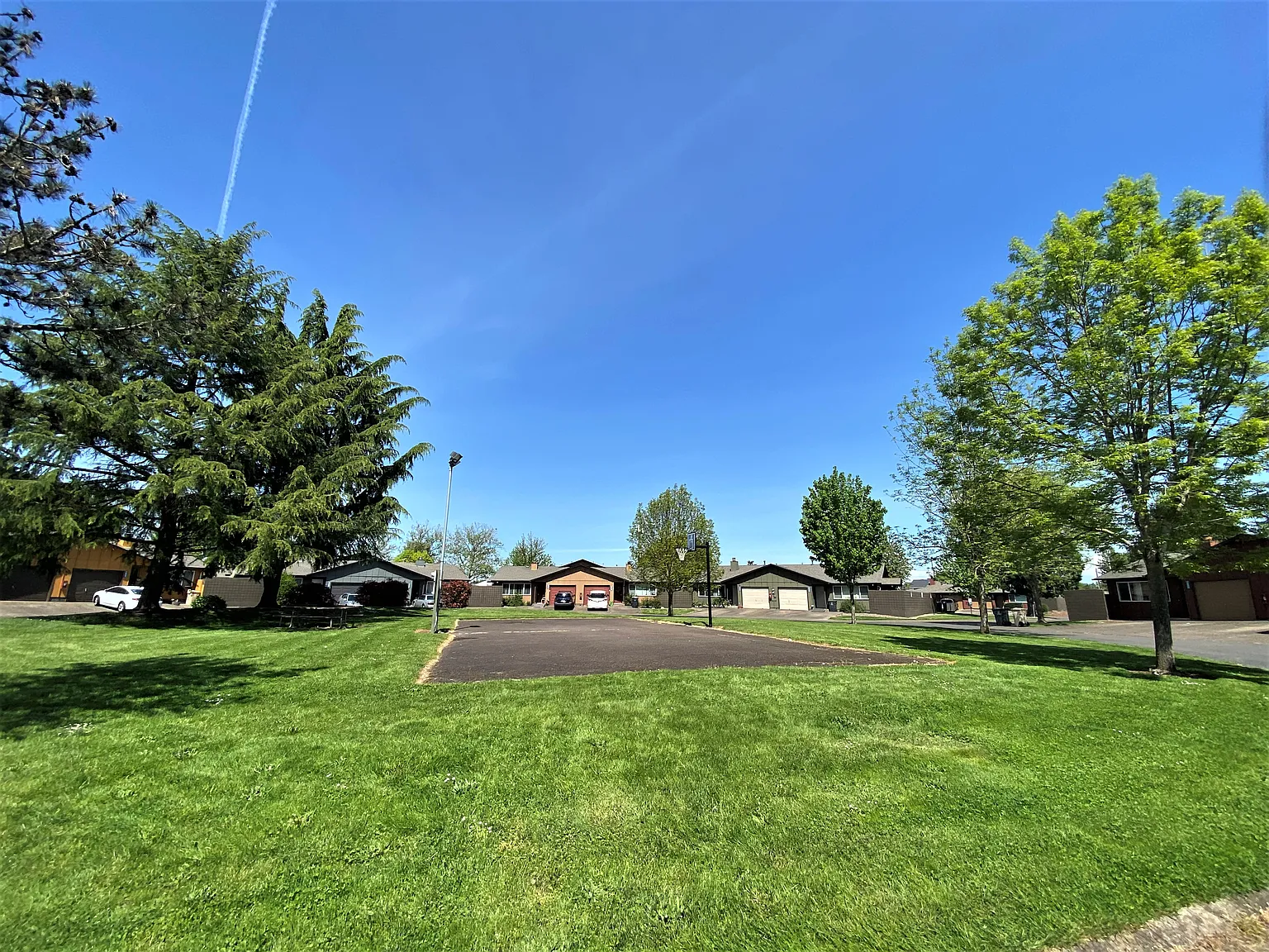 Sunrise Park Apartments — Photo 3