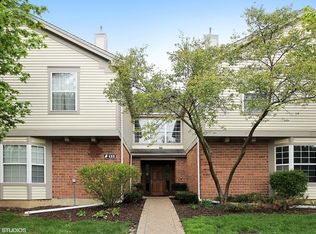 123 Willow Brook Ct APT 7, Schaumburg, IL 60195