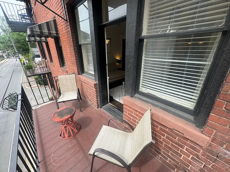 339 Whitaker St #3 — Photo 18
