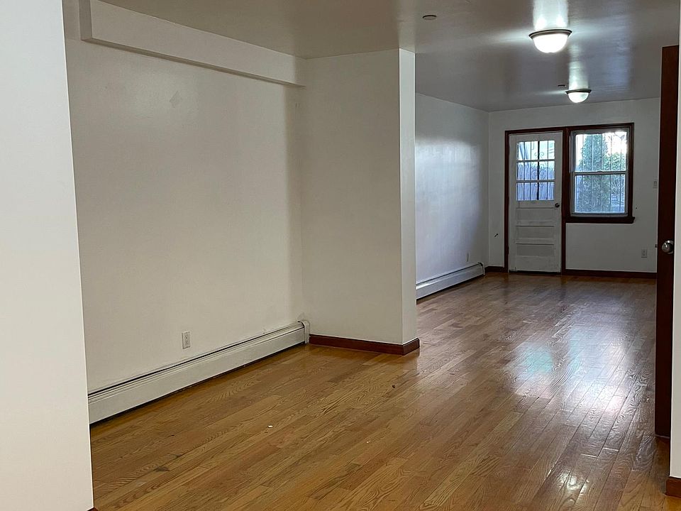 1st image of 5925 Xenia St Floor 1