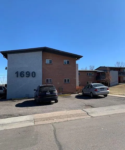 1690 Eaton St #115 — Photo 1