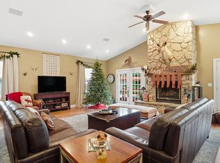 3267 Columbus St, Grove City, OH 43123