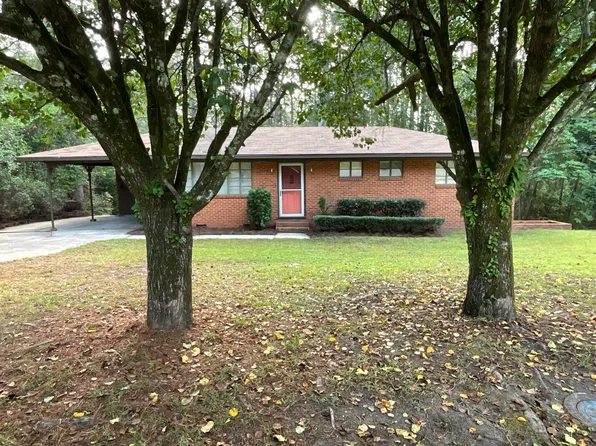 23 Sunset Rd, Laurel, MS 39440