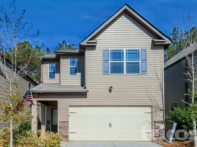 377 Lossie Ln — Photo 1