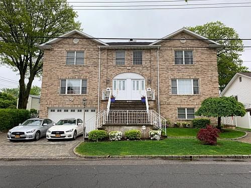 1st image of 79 Brewster Ave