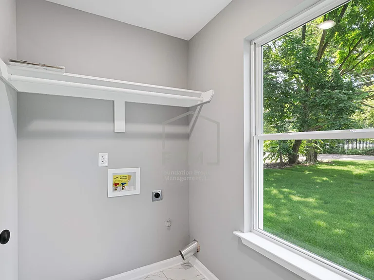 3686 Grey Rd — Photo 7