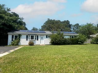 26 Brookside Dr, Howell, NJ 07731