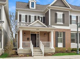 1237 Parker Dr, Glenview, IL 60025