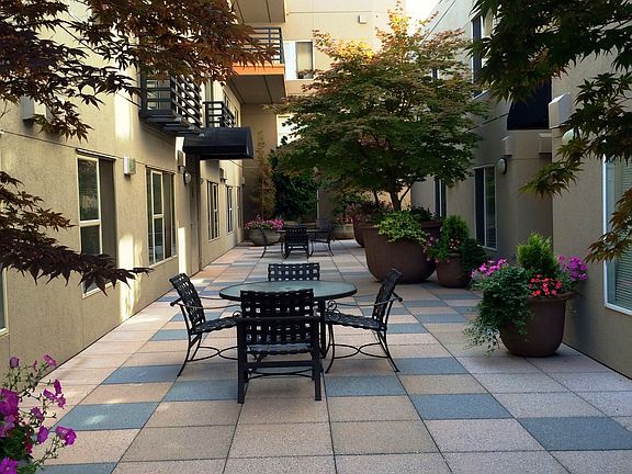 Resident Courtyard