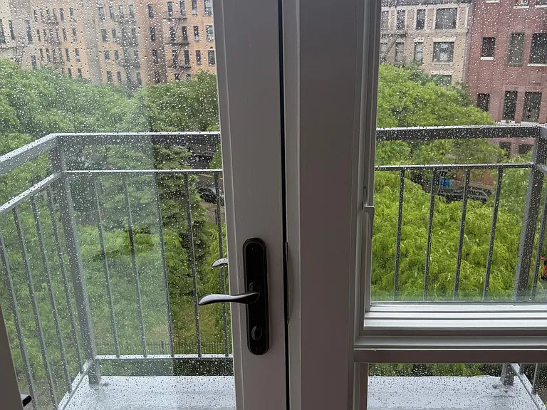 1131 Vyse Ave #4C — Photo 7