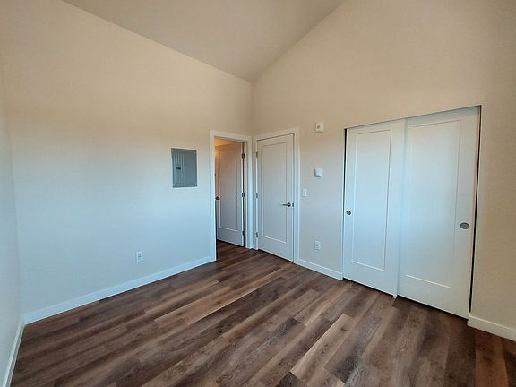 3rd image of 3715 McKinley Ave #E-207