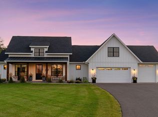 993 152nd Ave, New Richmond, WI 54017