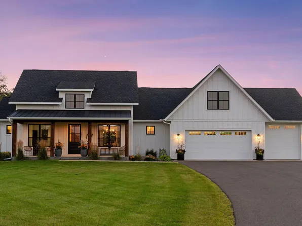 993 152nd Ave, New Richmond, WI 54017