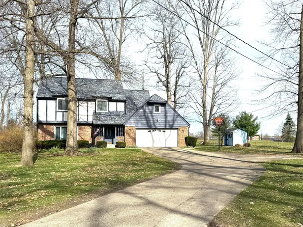 5967 Oak Hill East Dr, Plainfield, IN 46168