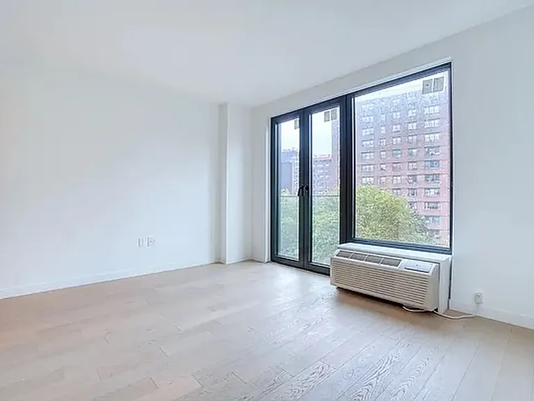 181 E 101st St #604 — Photo 3