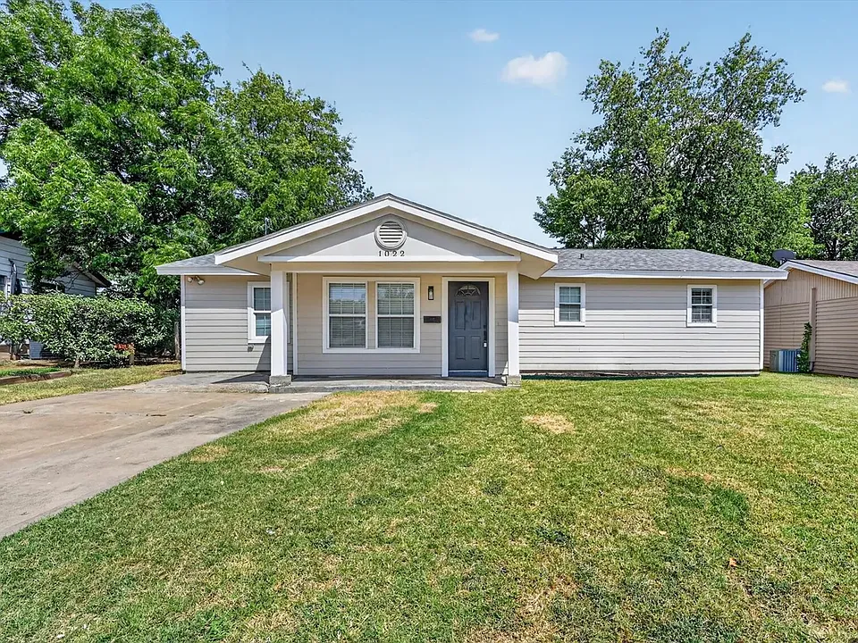 1022 Denton Dr