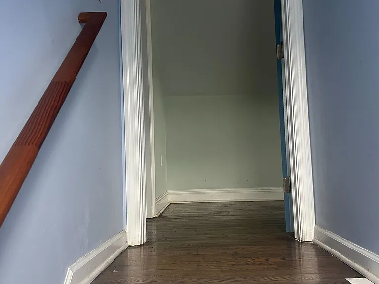32 Augusta St — Photo 15
