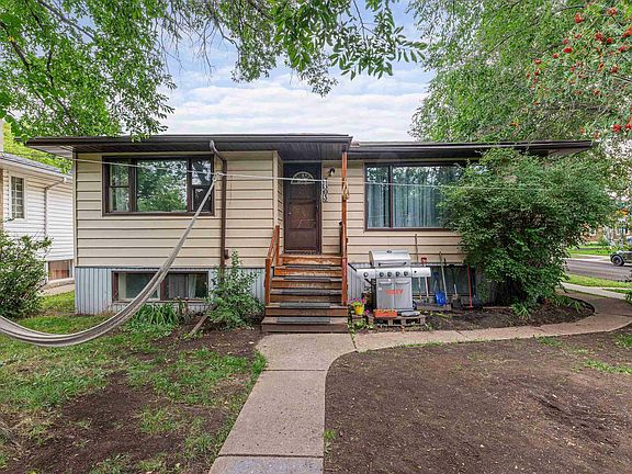 5th image of 7803 93rd St NW