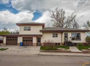 3926 Minnekahta Dr, Rapid City, SD 57702