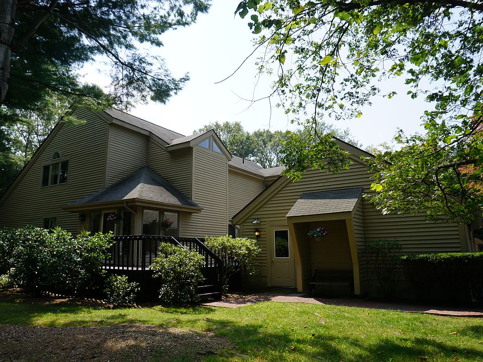 1st image of 131 Pine Glen Dr