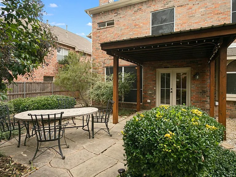 3777 Meadowcreek Cir — Photo 23
