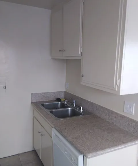 519 Glenrock Ave #101 — Photo 5