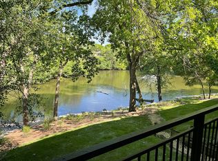 6015 Forest View Rd APT 2A, Lisle, IL 60532