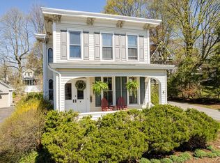 6 W Elizabeth St, Skaneateles, NY 13152
