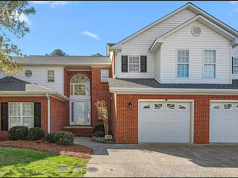 7504 Riverside Ct — Photo 2