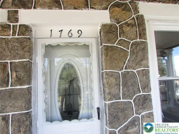 1769 Broadway, Bethlehem, PA 18015
