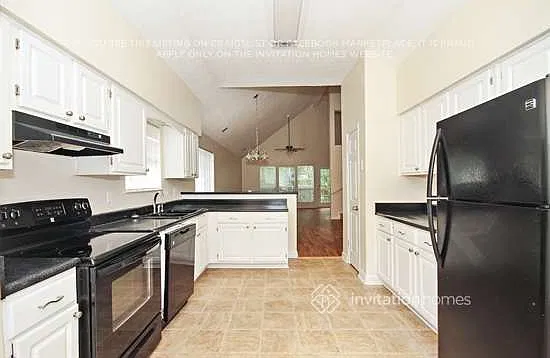 810 Cauthen Ct NE Marietta, GA 30066 — Photo 3
