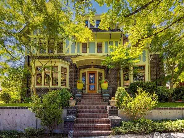 1439 E Ward Street, Seattle, WA 98112