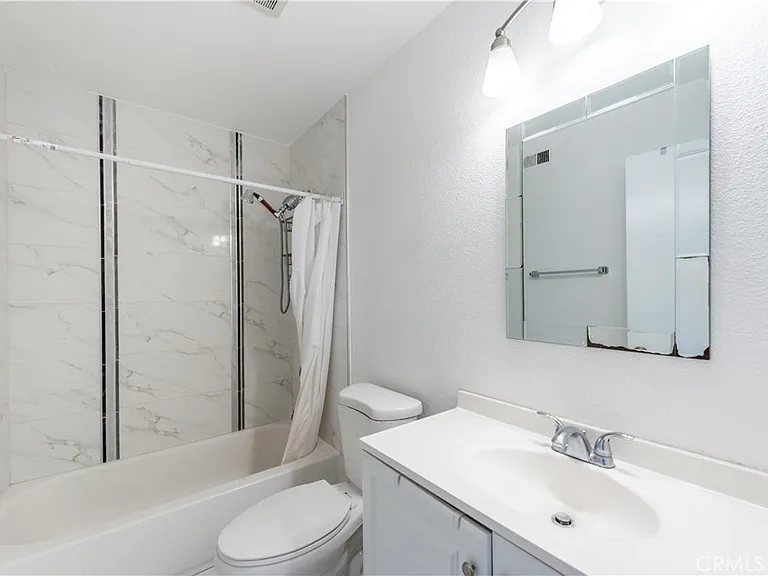 375 Stanford Ct #9 — Photo 12