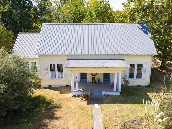 411 N High St, Antlers, OK 74523