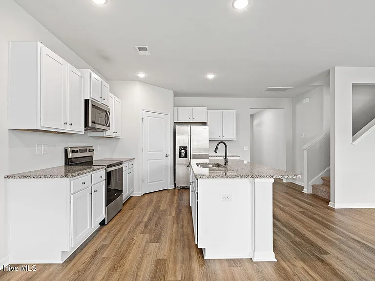 2091 Bella Point Dr SE — Photo 17