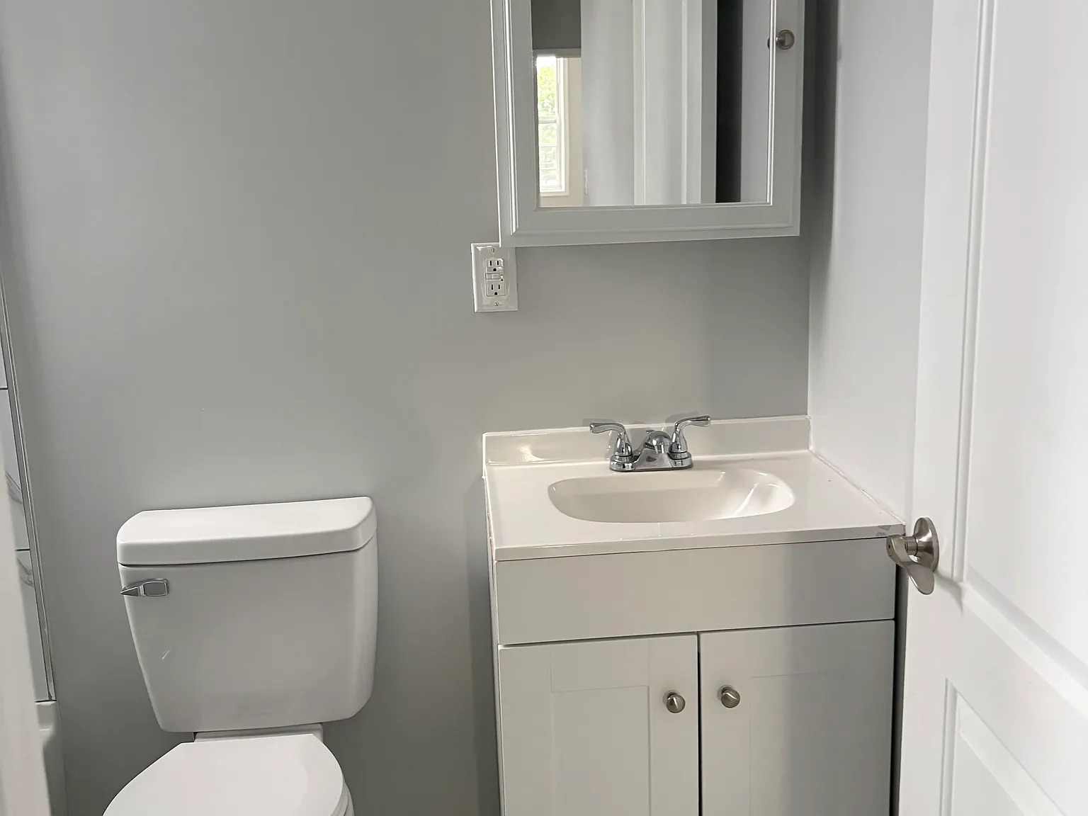 1 bed, 700 sqft, $1,700 — Photo 4