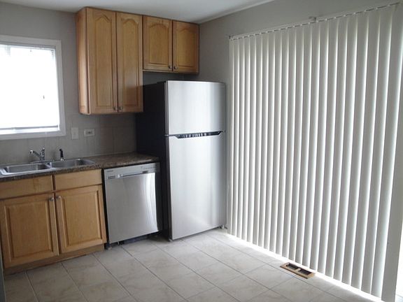 5th image of 1493 Andover Dr